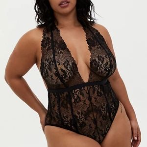 NWT Torrid Chantilly Lace Bodysuit